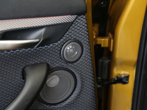 2018sDrive 25i MԽҰb V g