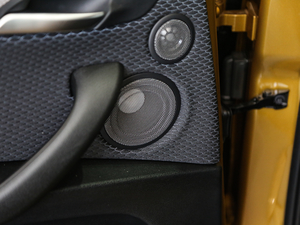 2018sDrive 25i MԽҰb V g