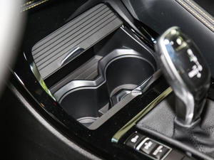 2018sDrive 25i MԽҰb V п؅^(q)