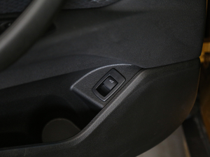 2018sDrive 25i MԽҰb V п؅^(q)