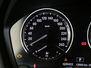 2018sDrive 25i MԽҰb V п؅^(q)