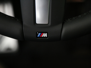 2018sDrive 25i MԽҰb V п؅^(q)