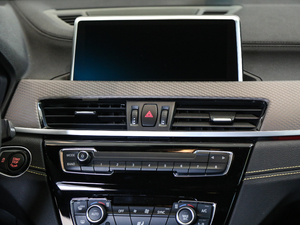 2018sDrive 25i MԽҰb V п؅^