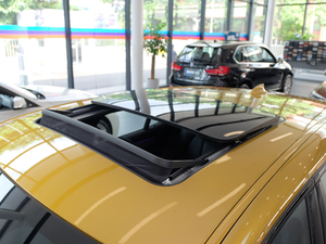 2018sDrive 25i AMԽҰb V (ji)^