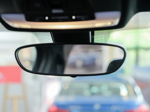 2018sDrive 25i AMԽҰb V ܇(ni)ҕR