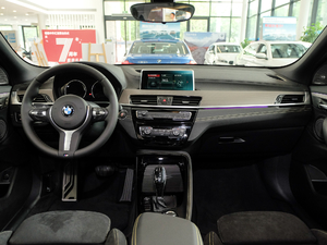 2018sDrive 25i AMԽҰb V ȫ