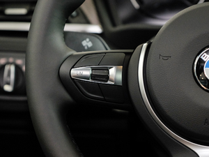 2018sDrive 25i AMԽҰb V п؅^