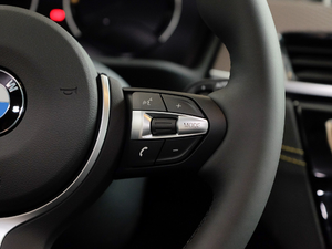 2018sDrive 25i AMԽҰb V п؅^