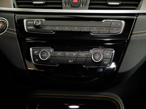 2018sDrive 25i AMԽҰb V п؅^