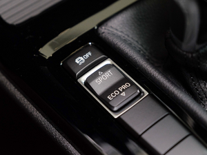 2018sDrive 25i AMԽҰb V п؅^