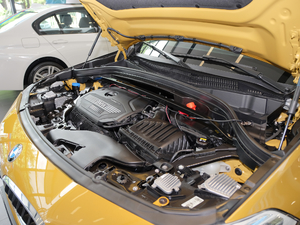 2018sDrive 25i AMԽҰb V 