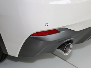 2018sDrive 25i AMԽҰb V ^