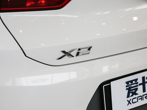 2018sDrive 25i AMԽҰb V ^