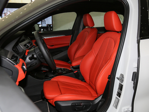 2018sDrive 25i AMԽҰb V g