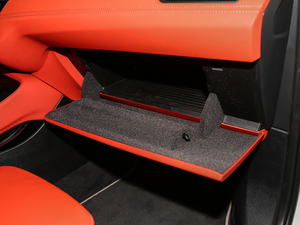 2018sDrive 25i AMԽҰb V g