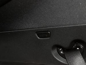 2018sDrive 25i AMԽҰb V g