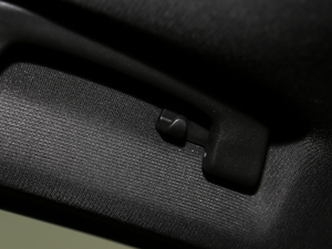 2018sDrive 25i AMԽҰb V g