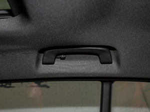 2018sDrive 25i AMԽҰb V g