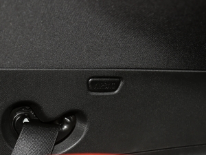 2018sDrive 25i AMԽҰb V g