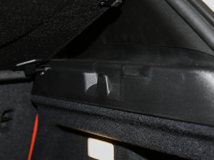 2018sDrive 25i AMԽҰb V g