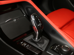 2018sDrive 25i AMԽҰb V п؅^