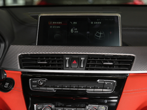 2018sDrive 25i AMԽҰb V п؅^