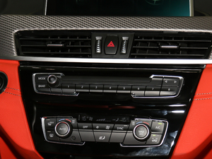 2018sDrive 25i AMԽҰb V п؅^