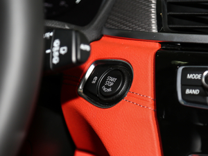 2018sDrive 25i AMԽҰb (gu)V п؅^(q)