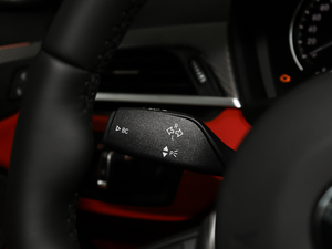 2018sDrive 25i AMԽҰb (gu)V п؅^(q)