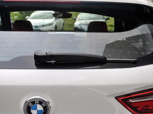 2018sDrive 25i AMԽҰb V ^