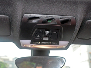 2018sDrive 25i AMԽҰb (gu)V g