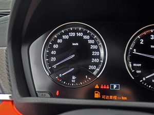 2018sDrive 25i AMԽҰb (gu)V п؅^(q)