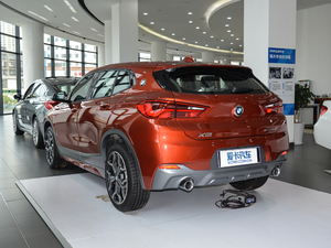 2018sDrive 25i AMԽҰb V 45