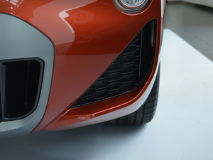 2018sDrive 25i AMԽҰb V (ji)^