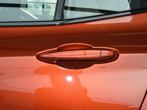 2018sDrive 25i AMԽҰb V (ji)^