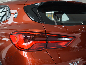 2018sDrive 25i AMԽҰb V (x)(ji)^