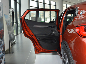 2018sDrive 25i AMԽҰb V ܇T