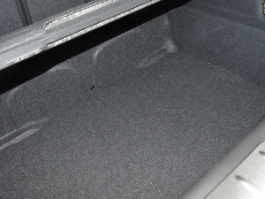 2018sDrive 25i AMԽҰb V g