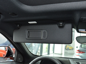 2018sDrive 25i AMԽҰb V ꖰ壨