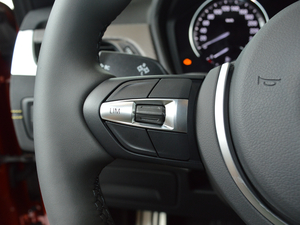 2018sDrive 25i AMԽҰb V п؅^