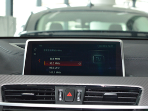 2018sDrive 25i AMԽҰb V п_@ʾ