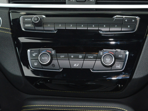 2018sDrive 25i AMԽҰb V {{