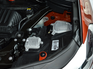 2018sDrive 25i AMԽҰb V 