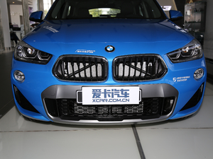 2018sDrive 25i IMԽҰb V ^