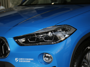 2018sDrive 25i IMԽҰb V ^