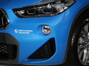 2018sDrive 25i IMԽҰb V ^