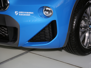 2018sDrive 25i IMԽҰb V ^