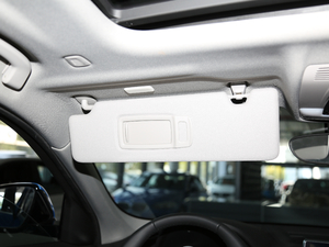 2018sDrive 25i I(lng)MԽҰb V ꖰ壨