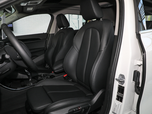 2018款sDrive 25i 领先型M越野套装 国V 主驾驶座椅