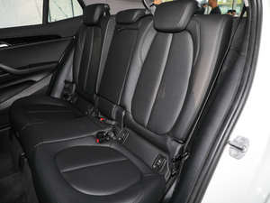 2018款sDrive 25i 领先型M越野套装 国V 后排座椅